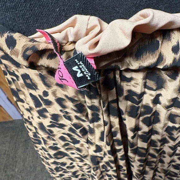 Betsey Johnson Leopard Print A-Line Skirt - Picture 3 of 4